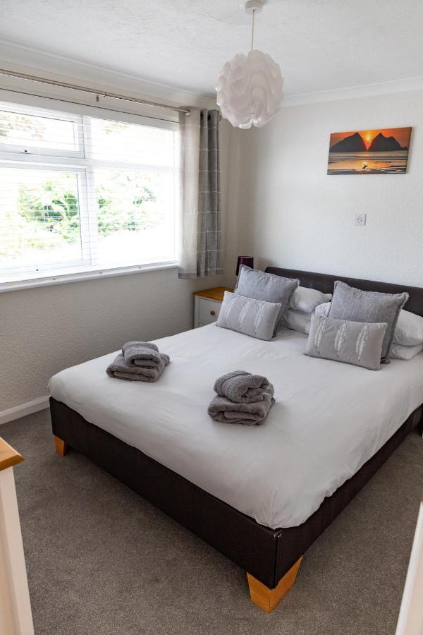 2 Chatsworth Riverscape Apartments - Peaceful Apartment In Great Location With Free Parking Overlooking The Gannel Just A Short Walk From Newquays Incredible Beaches And Local Amenities Newquay  Ngoại thất bức ảnh