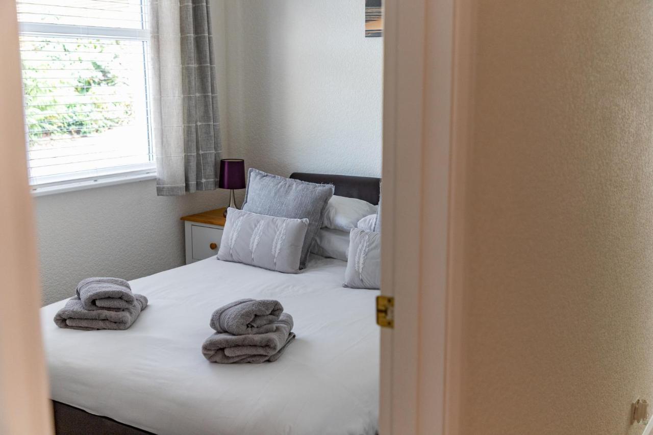 2 Chatsworth Riverscape Apartments - Peaceful Apartment In Great Location With Free Parking Overlooking The Gannel Just A Short Walk From Newquays Incredible Beaches And Local Amenities Newquay  Ngoại thất bức ảnh